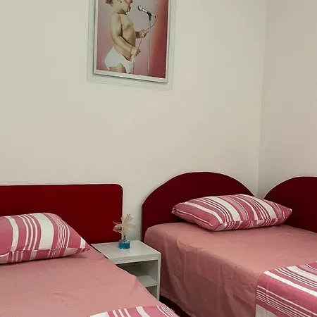 Maksim Appartement *